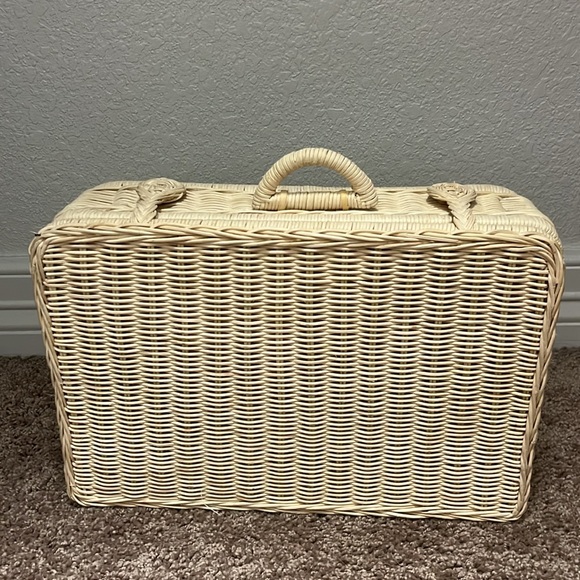 Vintage Itty Bitty Baby Doll with bag.From the mid 1990s, rare. - Picture 15 of 17